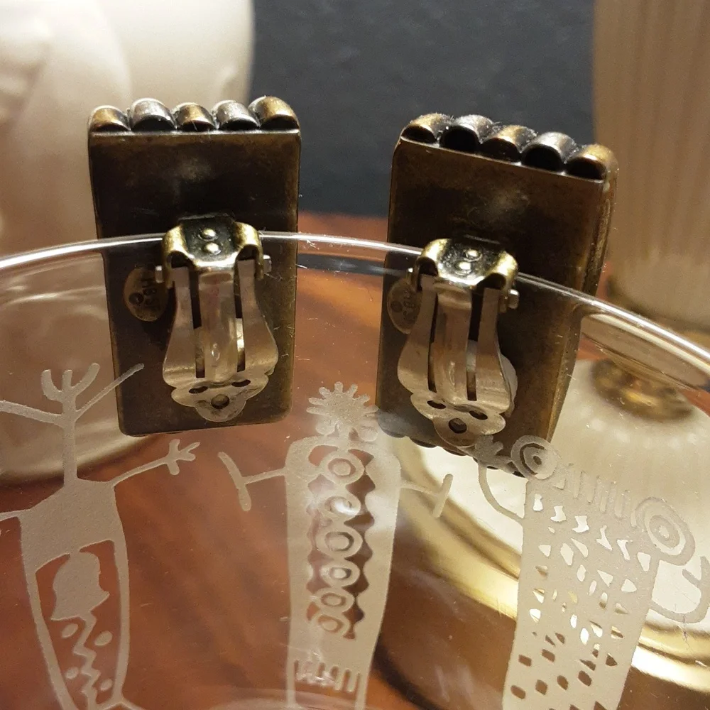 Marjorie Baer Vintage Clip on Earrings - Picture 2 of 5